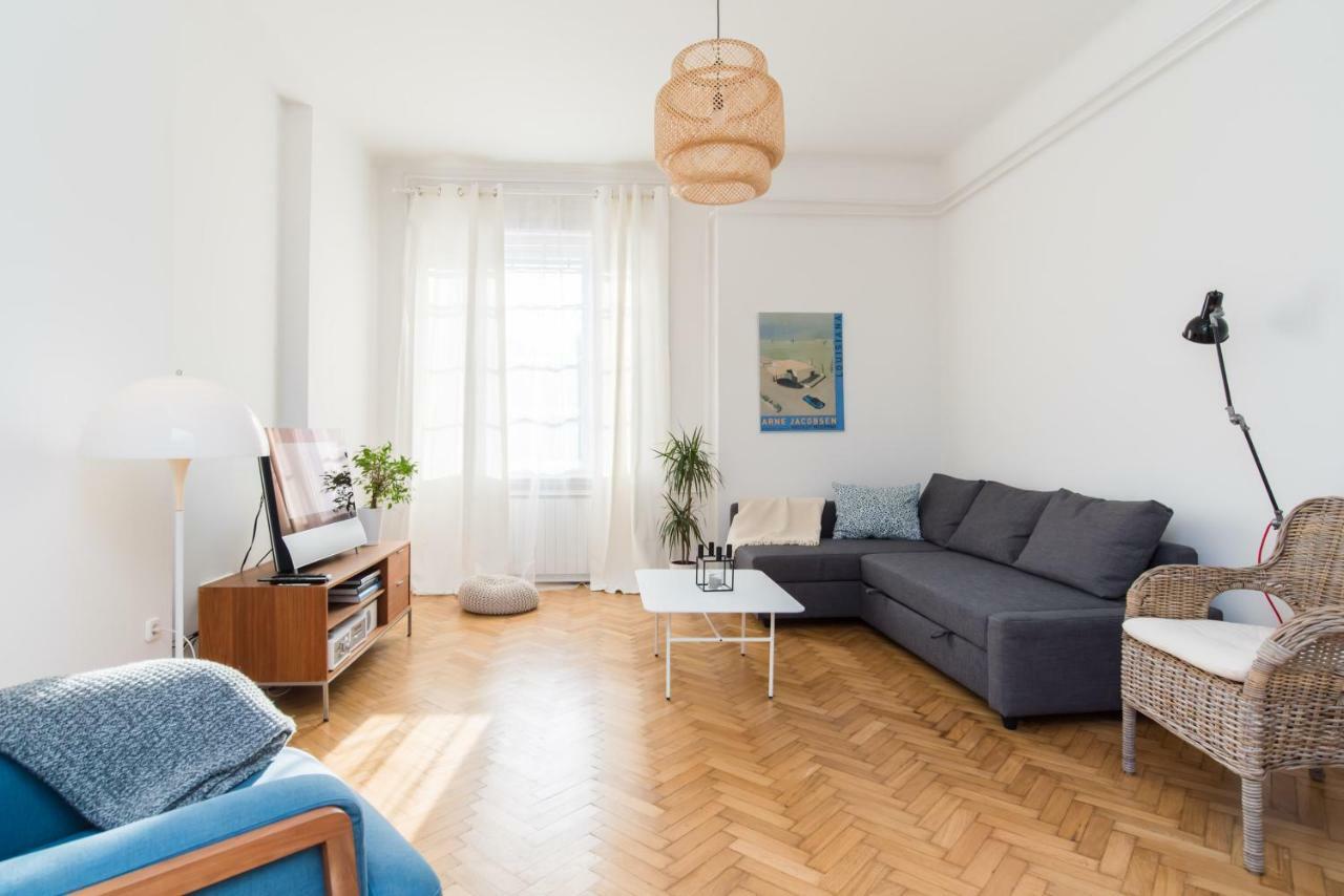 Klauzal Apartment W/3 Bedrooms, French Balcony Budapeste Exterior foto