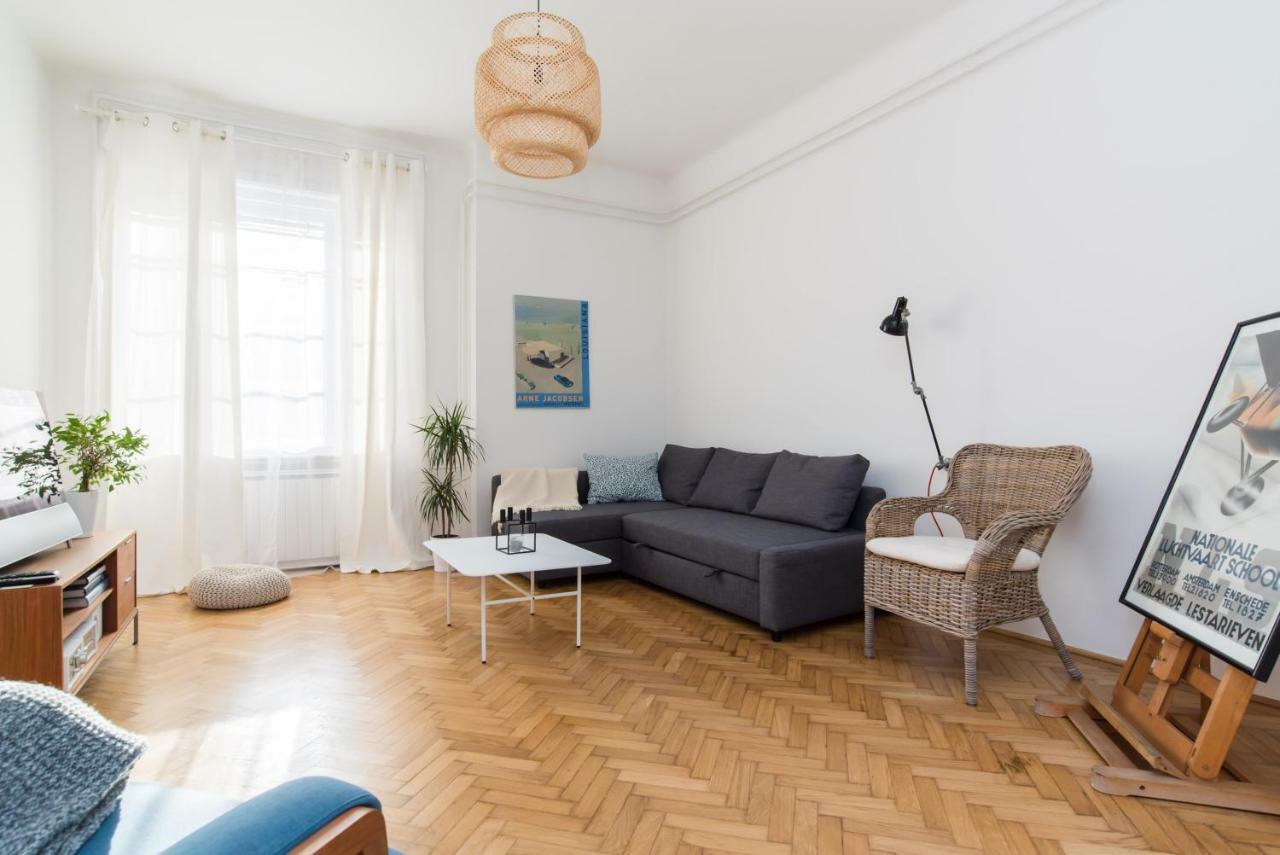 Klauzal Apartment W/3 Bedrooms, French Balcony Budapeste Exterior foto